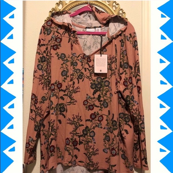 Tabitha Webb Tops - NWT Floral Hooded Tunic w/drawstring